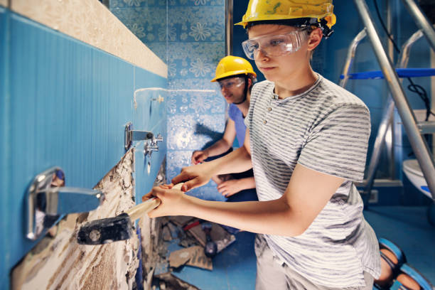 Best Biohazard Mold Removal  in Roxana, IL